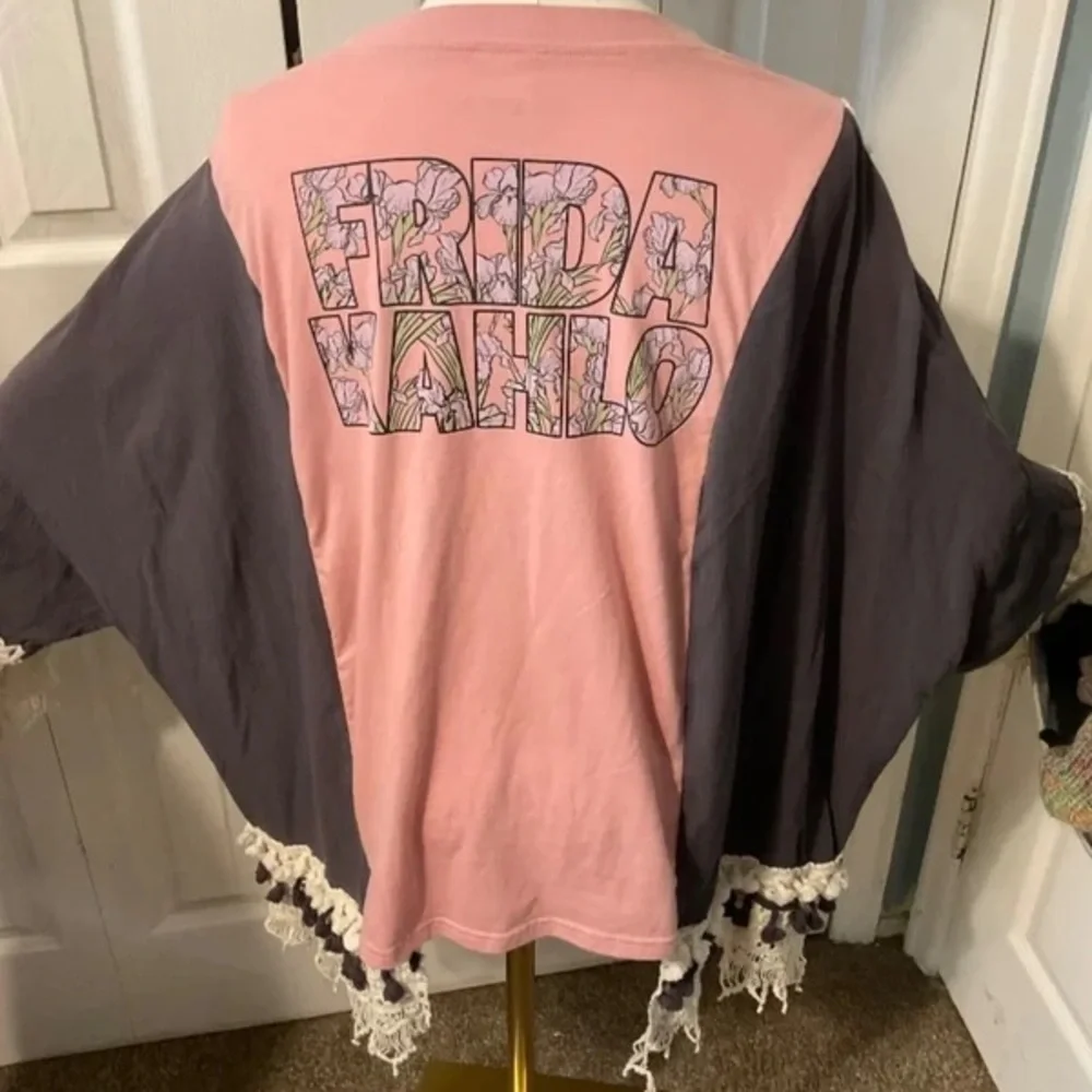 Pink & Gray Girls' Graphic Pullover Top